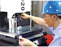 公司針對(duì)的主要客戶群， 用量最大的行業(yè)或客戶